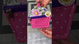 Porta moeda cupcake! #costuracriativa #diycrafts #sewing #craft #bags #moedeiro #coins