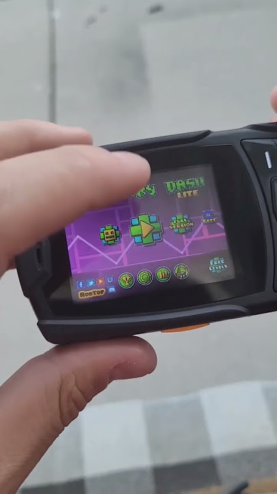 can I play Geometry Dash on a dumbphone? #shorts