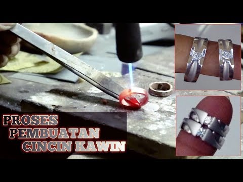 Video: Bagaimanakah anda membaiki perhiasan halaman konkrit?