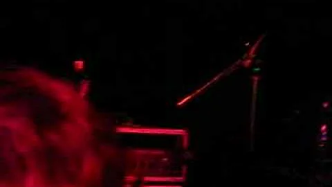 "Back Porch" drum solo by Jason Finn, Presidents o...