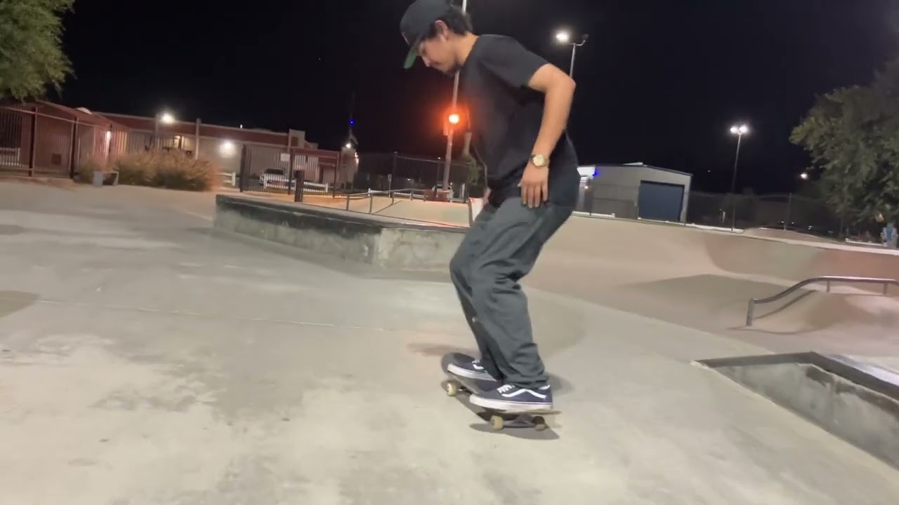 Kickflip, tre flip, front board to fakie.