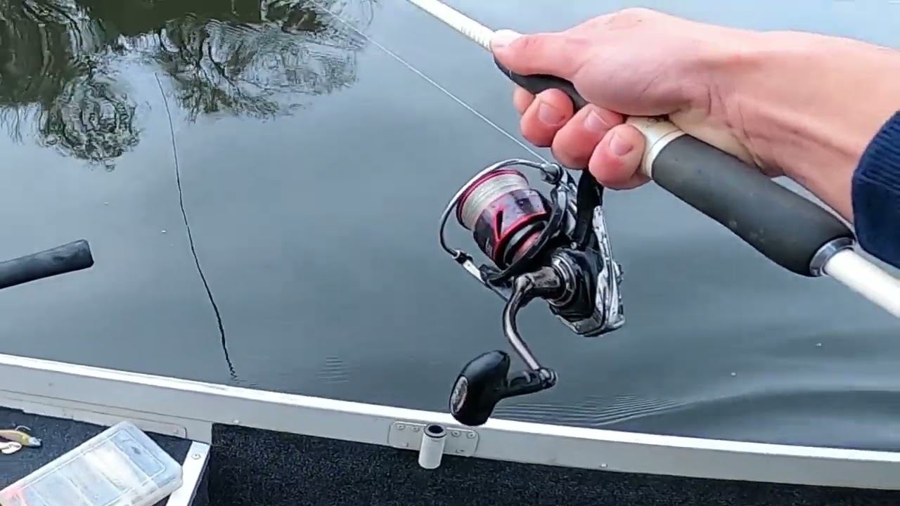 Gros brochet au Nitro Shad!!! 🔥🔥  Moselle, Toul, Pêche au Leurre, Bateau.