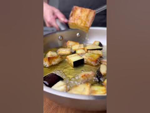 Салат с хрустящими баклажанами #рецепты - YouTube