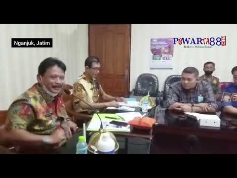 Memperjuangkan Nasib Petani dan Peternak, Puluhan Masa FPMN Geruduk Kantor Bupati Nganjuk