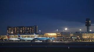 Evening Plane Spotting at CYVR / Dec 27 2016