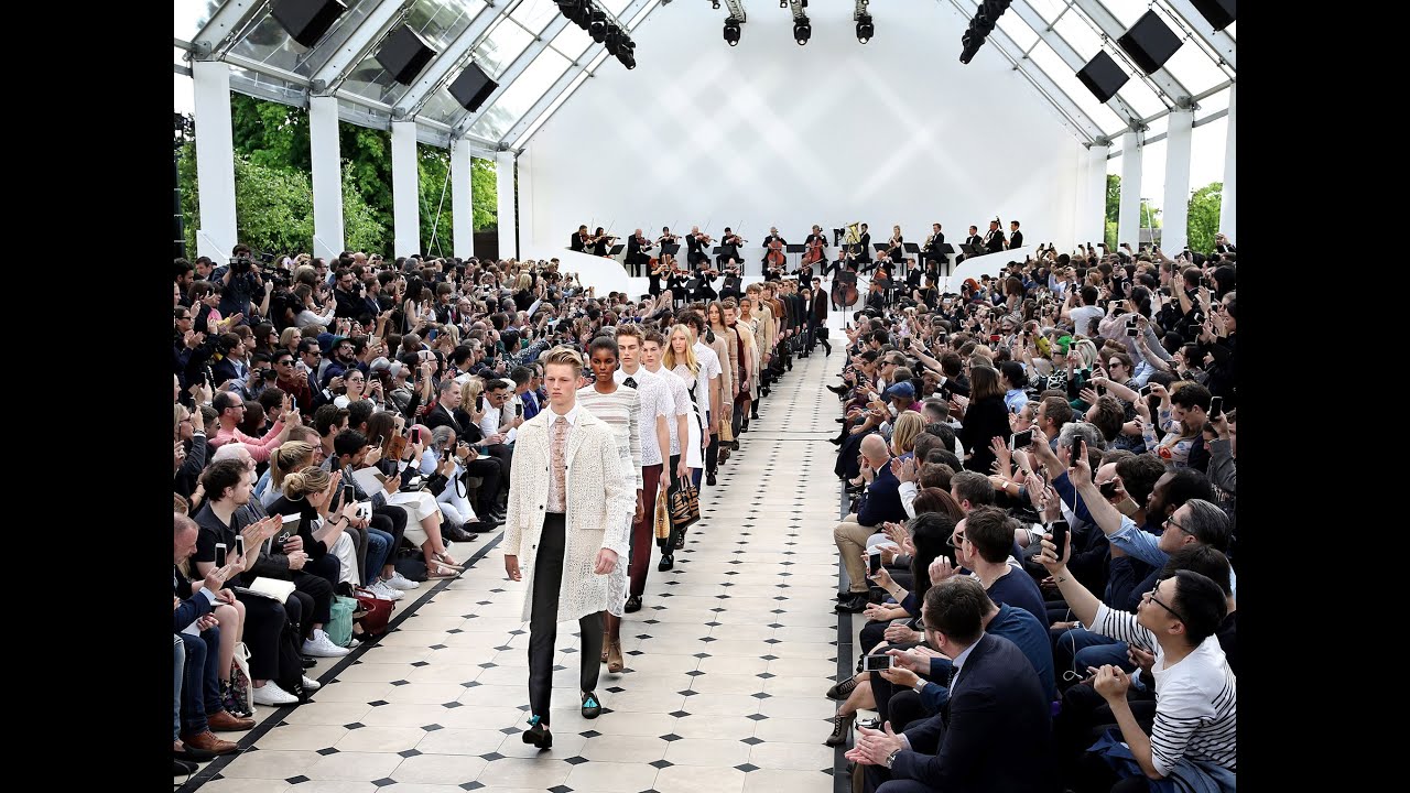 ⁣Strait-Laced - The Burberry Menswear Spring/Summer 2016 show