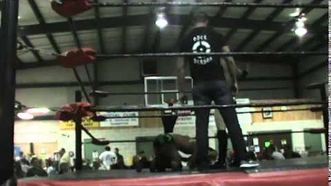 Sless Taylor V.S. Matt Conrad From Mid Ohio Wrestl...