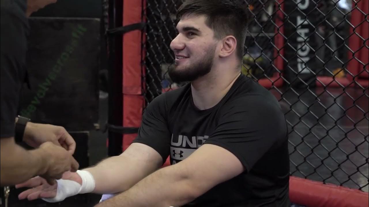 асхаб тамаев нокаут. бой тамаева и тиктокера. тамаев мма. асхаб тамаев бой. тамаев против тиктокера.