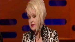 Cyndi Lauper And Jennifer Saunders On Graham Norton - Parte 1 Legendado
