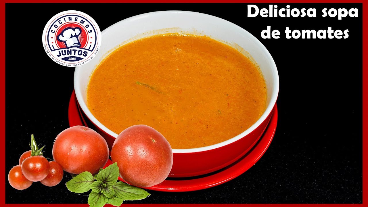 Deliciosa y cremosa sopa  de tomates rostizados