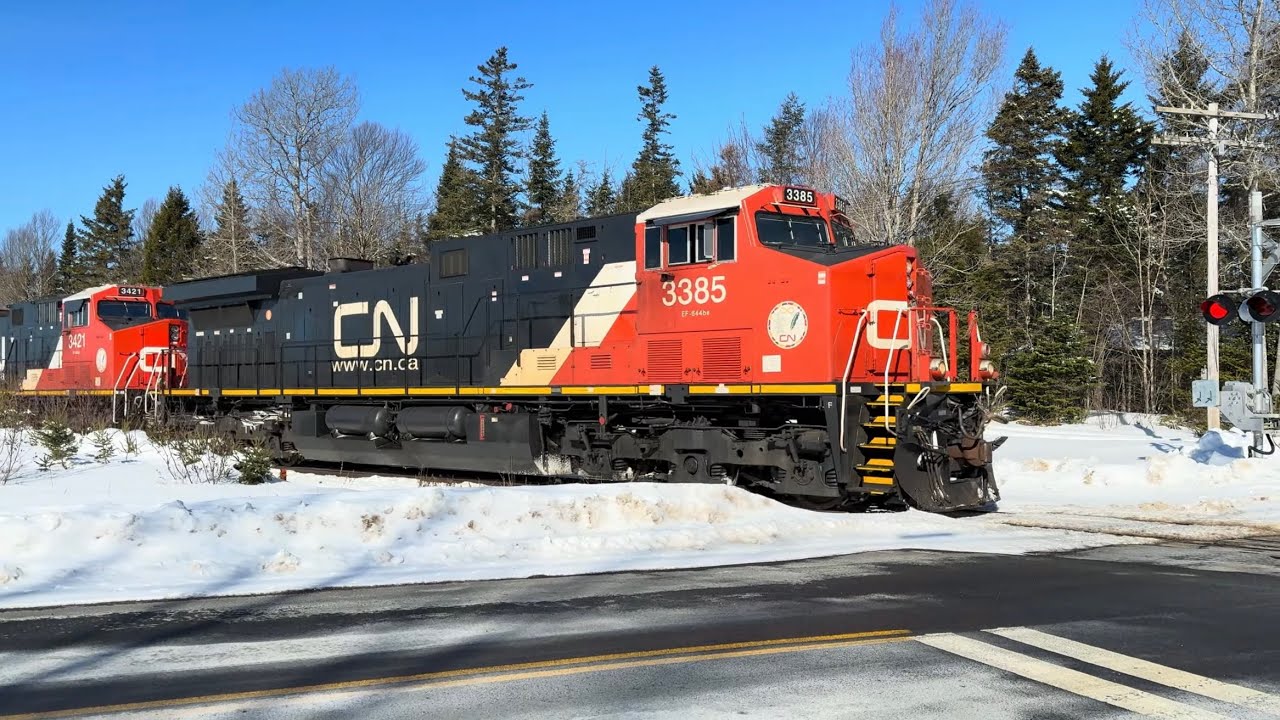 Debert Rsc CN Z120 zipping through Debert NS - YouTube