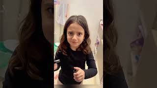 Her reaction 🤣🤣#scareprank #jumpscare #family #fun #prank