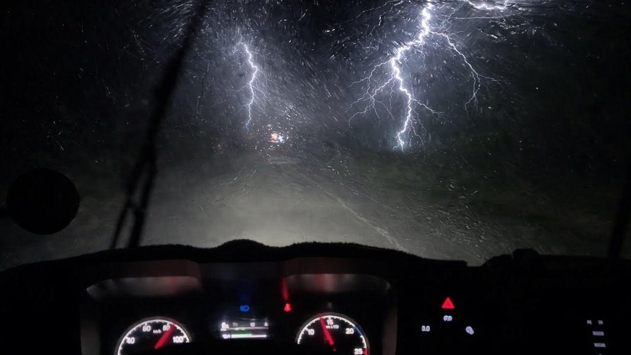 QUE TEMPESTADE FOI ESSA? OLHA ESSES RAIOS😱😱