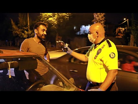 Polisin 'Gözler Kalbin Aynasıdır' Diye Kontrol Ettiği Sürücü Alkollü Çıktı