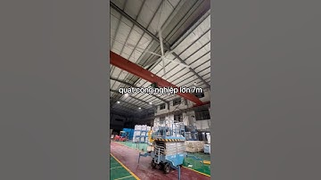 Quạt công nghiệp lớn với thể tích không khí lớn và công suất điện một kilowatt giờ.