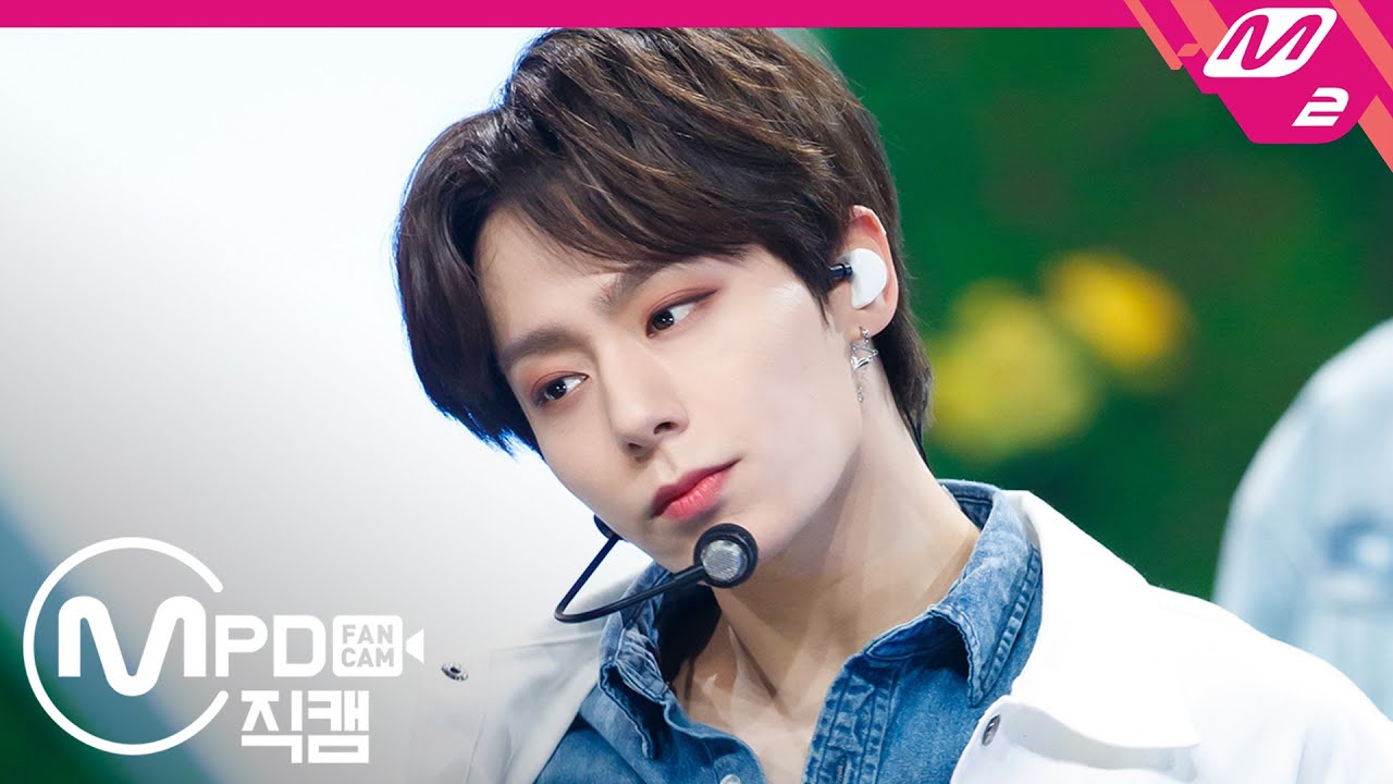 [MPD직캠] 원어스 환웅 직캠 4K '쉽게 쓰여진 노래(A Song Written Easily)' (ONEUS HWANWOONG FanCam) | @MCOUNTDOWN