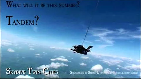 Tandem or Accelerated Freefall Skydive?