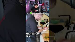 Evde Salata Yaparken Eldiven Kullanan Var Mı?