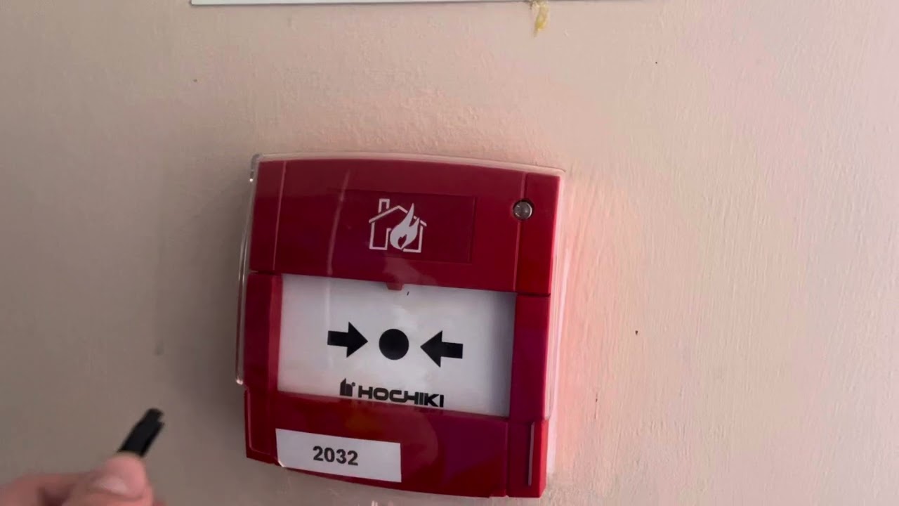 BLOOPER DUE TO CALLPOINT COVER NOT STAYING OPEN: Weekly fire alarm test at my workplace (11/09/2024)