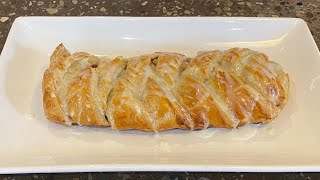 Apple danish braid |puff pastry| apple dessert| glaze