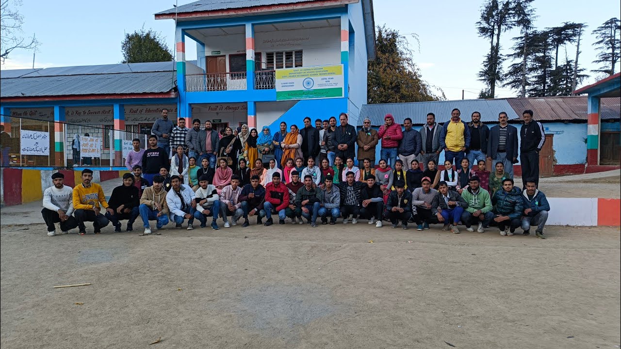 Class 12 Farewell party on last day of school🎒📚 (part_1) 🥰 - YouTube