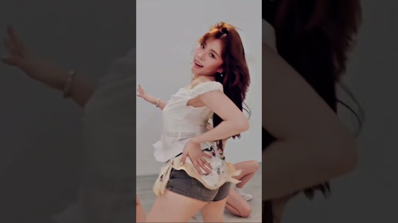 Just like that biglang nag twerk! 