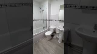 Bathroom / 47 Burns avenue RM6 4DN