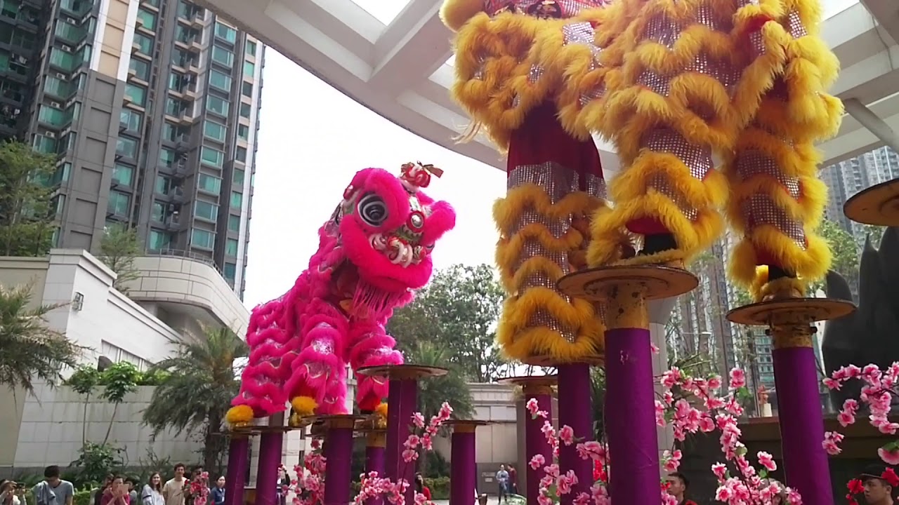 The lion dance on stilts on Chinese New Year 2019 Day 3 Year of the