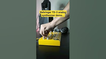 behringer TD-3 analog synthesizer demo... #shorts #synthesizer