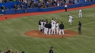 Lind wins it with a homer in the 11th inning