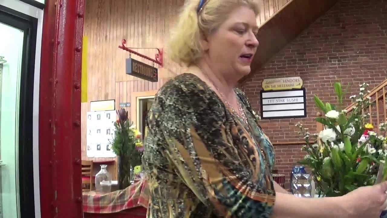 Meet Becce Grumbine of Grumbine Flowers 2 1 2018 YouTube