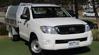 B5205 - 2011 Toyota Hilux Workmate Auto Review
