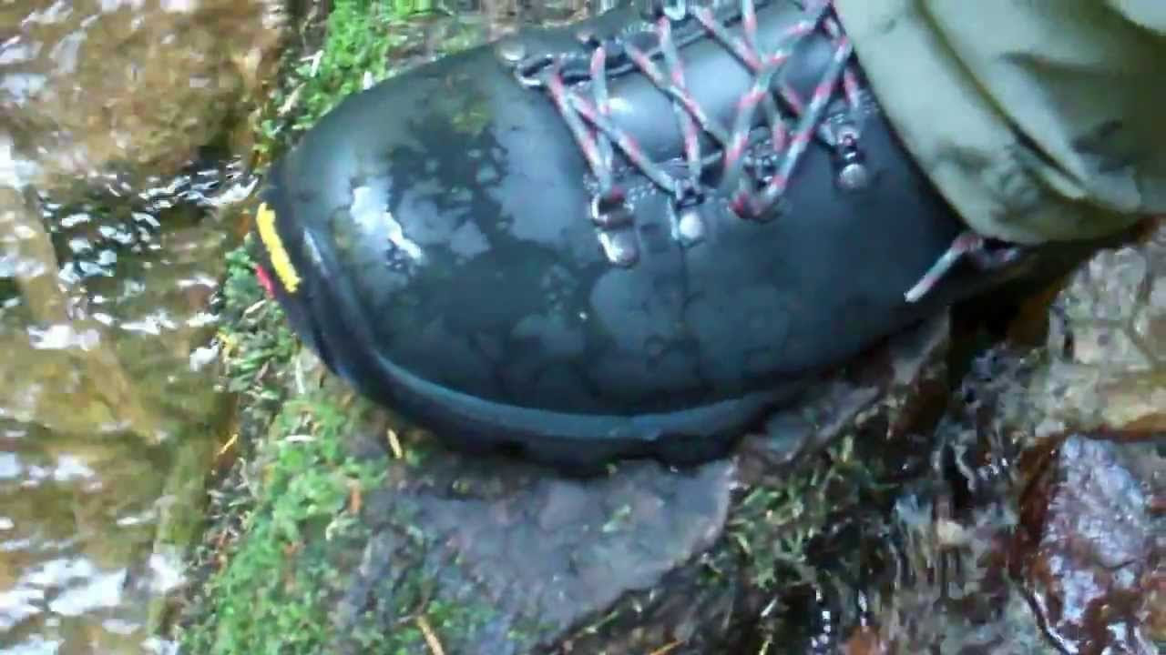 Zamberlan 2095 Brenva Lite GTX Men's Hiking Boots - YouTube