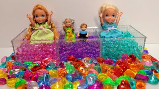 At the hotel !  Elsa &amp; Anna toddlers are on vacation - fun activities - Barbie dolls #hotel