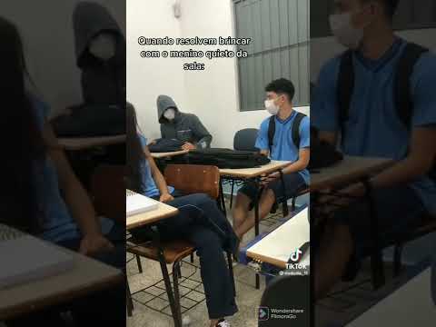 aluno quieto não