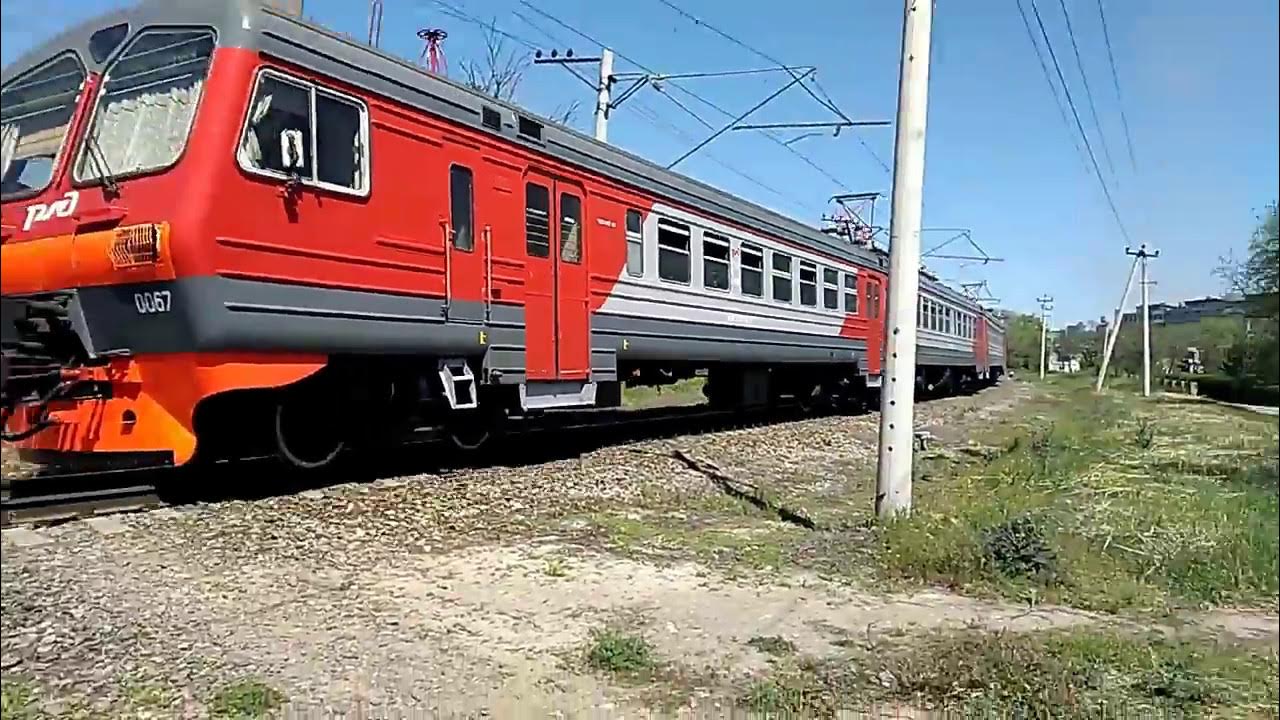 тракторная пассажирская волгоград. электричка тракторная. электричка тракторная. электропоезд эд9м 1013. станция тракторная пассажирская волгоград.