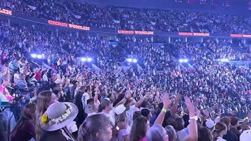 Portland, OR Crusade 2025 / Holy forever by Chris Tomlin 