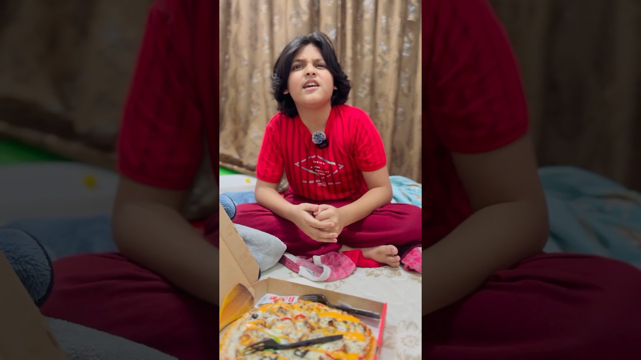 Pizza Kha Lo ? || #trending #shortvideo #youtubeshorts