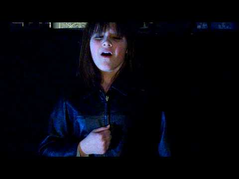 Melissa Rounds sings All Around Me