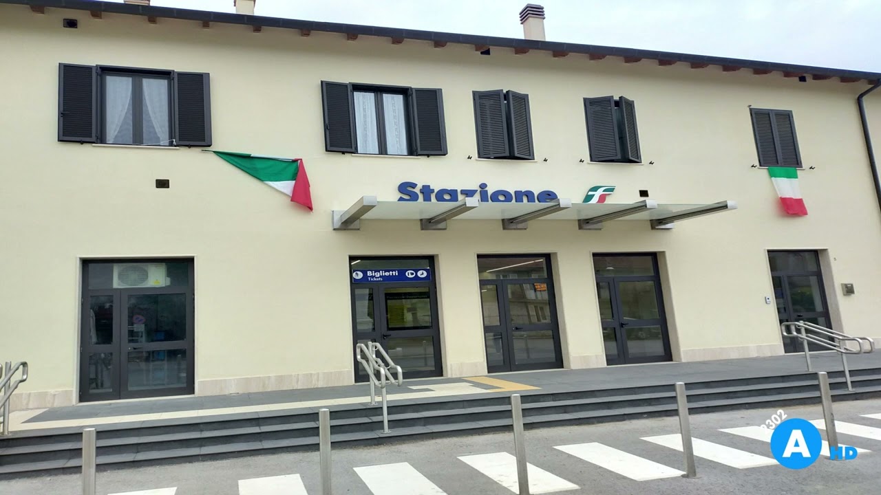 Annunci alla Stazione di Tagliacozzo