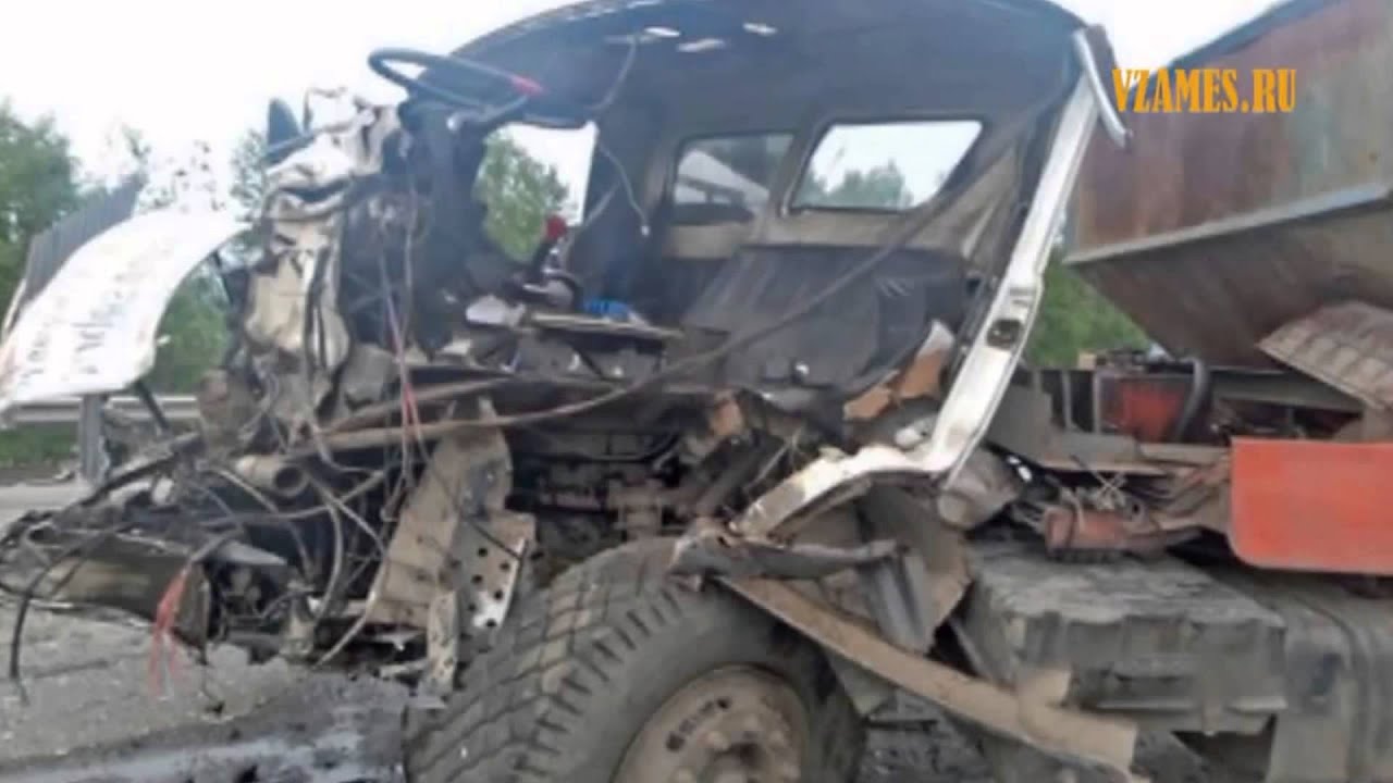 Аварии на дорогах. Страшные аварии (камазы, фуры) - YouTube