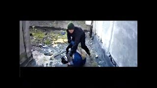 Video OKhRANNIKI POYMALI NA ZABROShKE (Zabroshennyye mesta Bratska 21) from Братск В Объективе, Industrialny drive, Bratsk, Russia