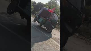 funny video #trending #funny #viral #comedy #bollywood #viralvideo #auto #road #ytshorts