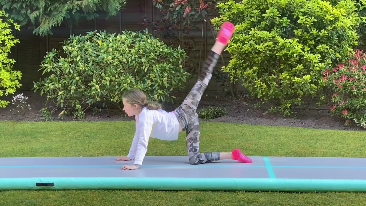 Bella Build Routine Warm-up routine with Bella#gymnastathome#BellaandFranchy - YouTube
