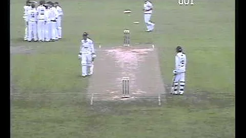 900th First Class wicket for Glen Chapple
