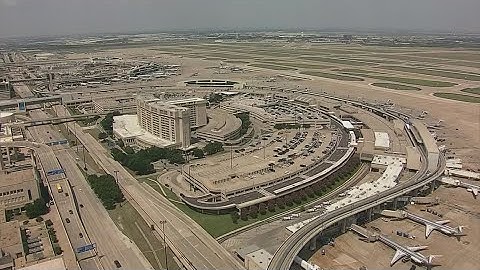 Radio issue prompts ground stop in Dallas, impacting travelers ahead of Thanksgiving