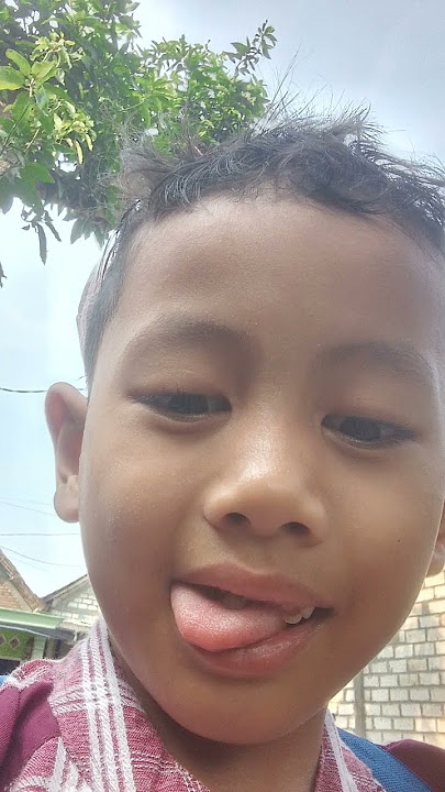 kakak ulul pulang. sekola