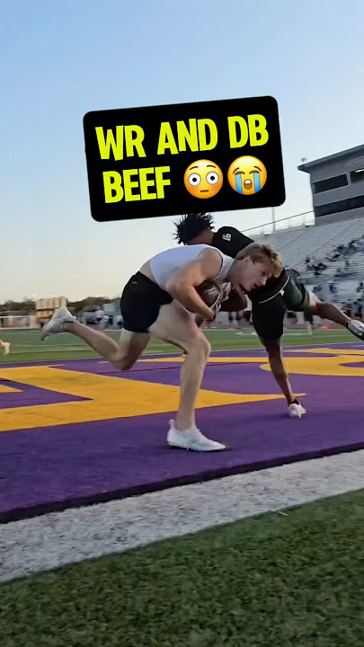 WR and DB going at it 😳