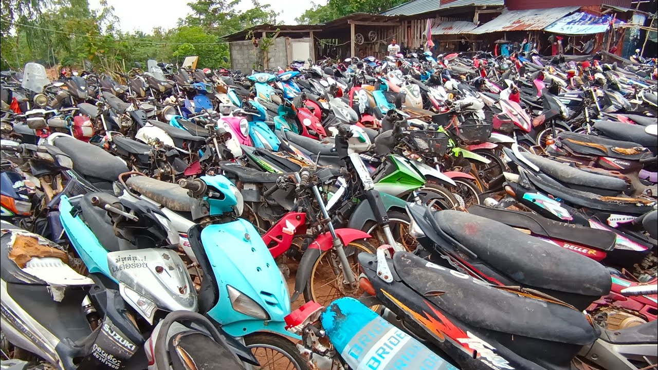 มอเตอร์ไซค์มือสองเข้าใหม่เยอะมาก.ที่ร้านสำราญเชียงกงศรีสะเกษ