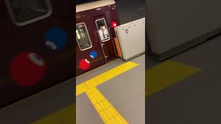 大阪メトロⓂ️Ⓜ️の堺筋線のラッピング列車